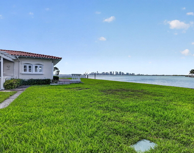 7500 W Treasure Drive - Photo Thumbnail 40