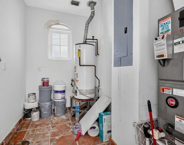 7500 W Treasure Drive - Photo Thumbnail 24