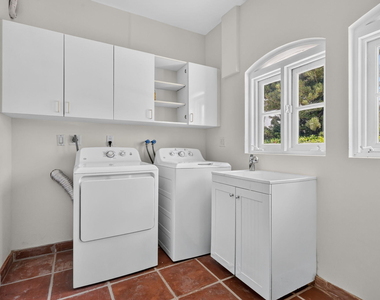 7500 W Treasure Drive - Photo Thumbnail 22