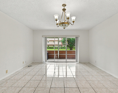 705 Lori Drive - Photo Thumbnail 9