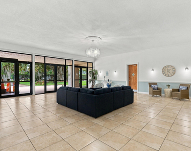 705 Lori Drive - Photo Thumbnail 27