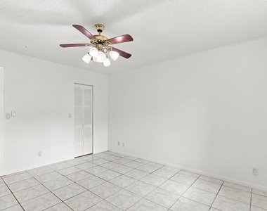 705 Lori Drive - Photo Thumbnail 20