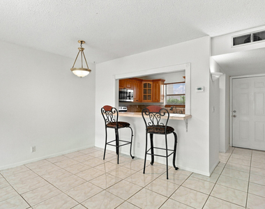 705 Lori Drive - Photo Thumbnail 5