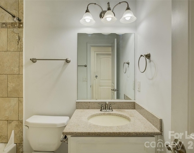 448 N Summit Avenue - Photo Thumbnail 17