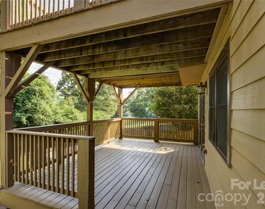 448 N Summit Avenue - Photo Thumbnail 42