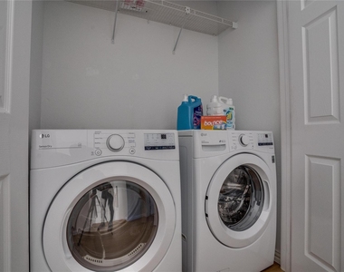 6003 Lloyd Court - Photo Thumbnail 18