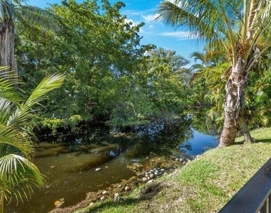 653 Nw 10th Court - Photo Thumbnail 31