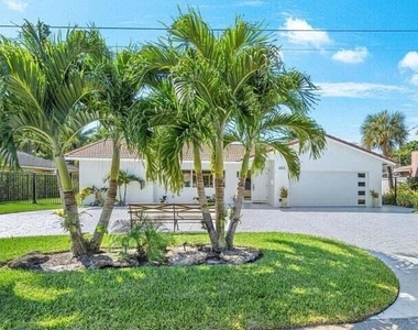 653 Nw 10th Court - Photo Thumbnail 1