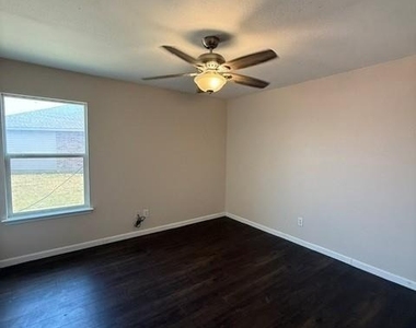 16909 Thorntree Court - Photo Thumbnail 21