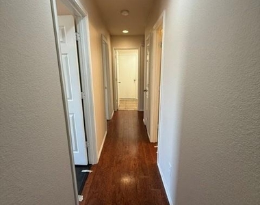 16909 Thorntree Court - Photo Thumbnail 14