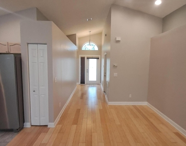 1569 Carriage Brooke Drive - Photo Thumbnail 4