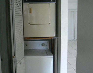3111 Coral Ridge Drive - Photo Thumbnail 6