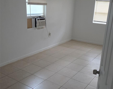 2524 Funston Street - Photo Thumbnail 3