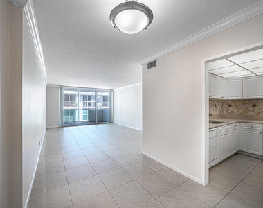 1200 West Avenue - Photo Thumbnail 6