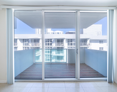 1200 West Avenue - Photo Thumbnail 12