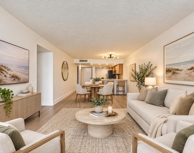12 Royal Palm Way - Photo Thumbnail 5
