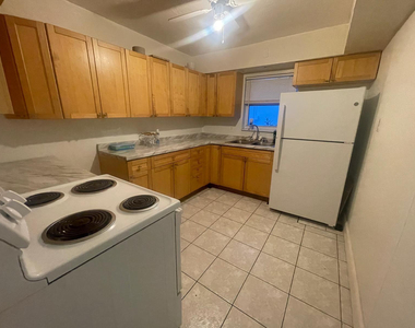 1727 Dewey Street - Photo Thumbnail 10
