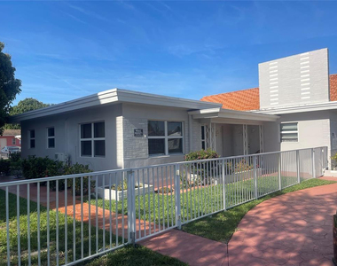 1727 Dewey Street - Photo Thumbnail 12