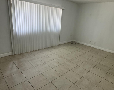 4220 Inverrary Boulevard - Photo Thumbnail 10