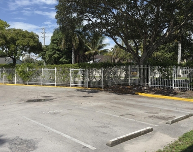 4220 Inverrary Boulevard - Photo Thumbnail 19