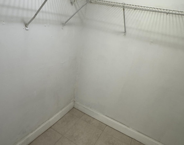 4220 Inverrary Boulevard - Photo Thumbnail 12