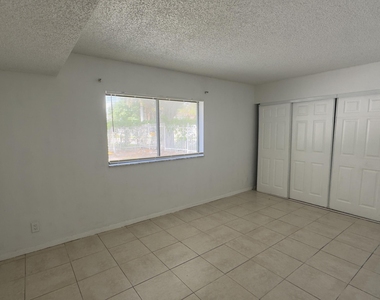4220 Inverrary Boulevard - Photo Thumbnail 15