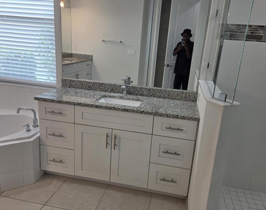 2902 Sw Savona Boulevard - Photo Thumbnail 7