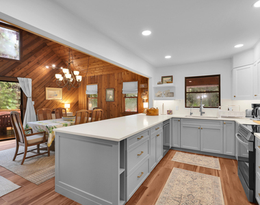 16747 95th Avenue N - Photo Thumbnail 7
