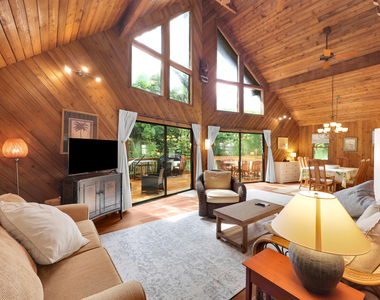 16747 95th Avenue N - Photo Thumbnail 2