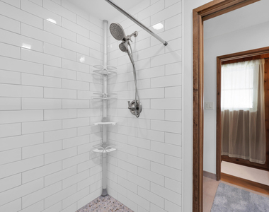 16747 95th Avenue N - Photo Thumbnail 25