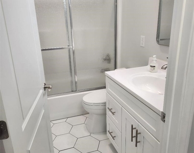 11235 Elm Street - Photo Thumbnail 5