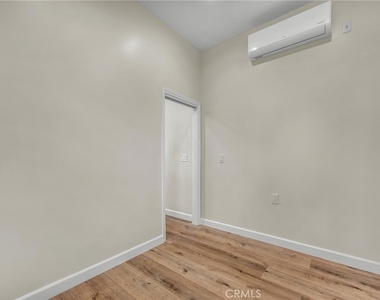 7789 Toland - Photo Thumbnail 7