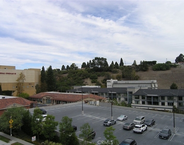 627 Deep Valley Drive - Photo Thumbnail 14