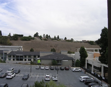 627 Deep Valley Drive - Photo Thumbnail 13