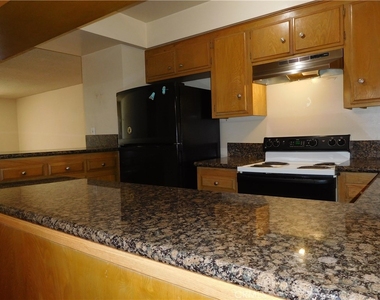 1015 N Michillinda - Photo Thumbnail 12
