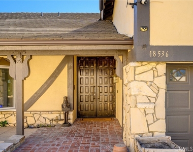 18536 Brymer Street - Photo Thumbnail 1