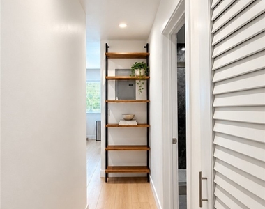 14770 1/2 Polk Street - Photo Thumbnail 5