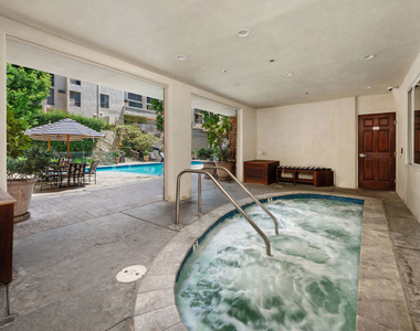1440 Veteran Avenue - Photo Thumbnail 17