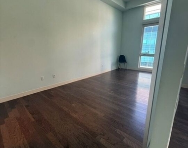 1234 Wilshire - Photo Thumbnail 10