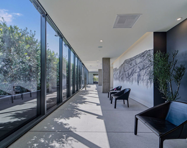 8500 W Sunset Boulevard - Photo Thumbnail 1
