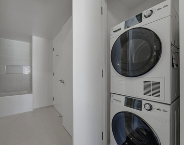 8500 W Sunset Boulevard - Photo Thumbnail 15