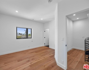 5623 Murray Lane - Photo Thumbnail 29