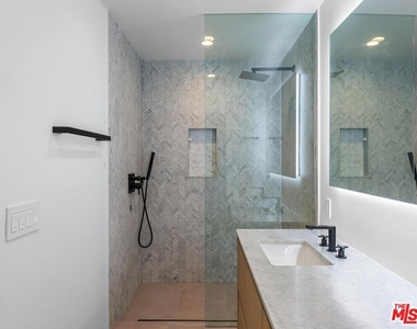 5623 Murray Lane - Photo Thumbnail 26