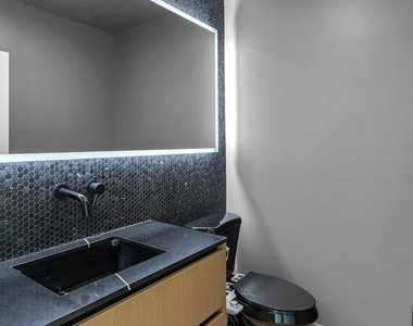 5623 Murray Lane - Photo Thumbnail 8