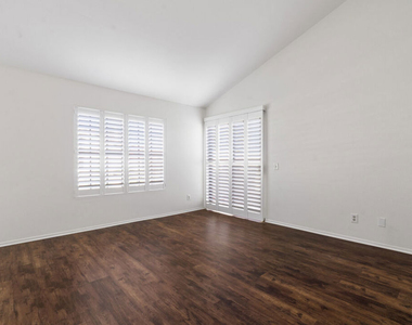 308 Pebble Beach Drive - Photo Thumbnail 28