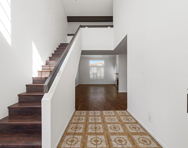 308 Pebble Beach Drive - Photo Thumbnail 5