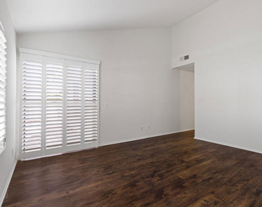 308 Pebble Beach Drive - Photo Thumbnail 29