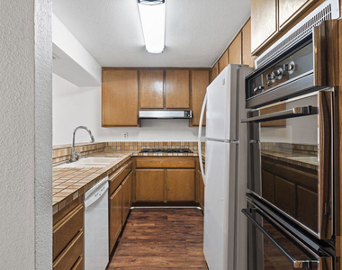 308 Pebble Beach Drive - Photo Thumbnail 23