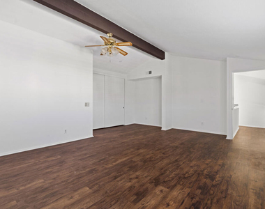 308 Pebble Beach Drive - Photo Thumbnail 44