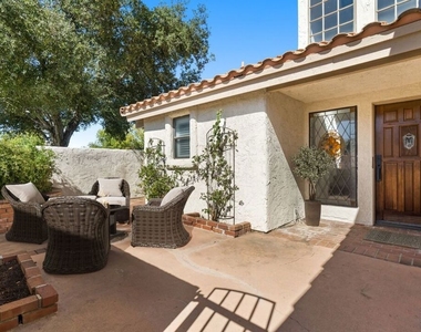 308 Pebble Beach Drive - Photo Thumbnail 2